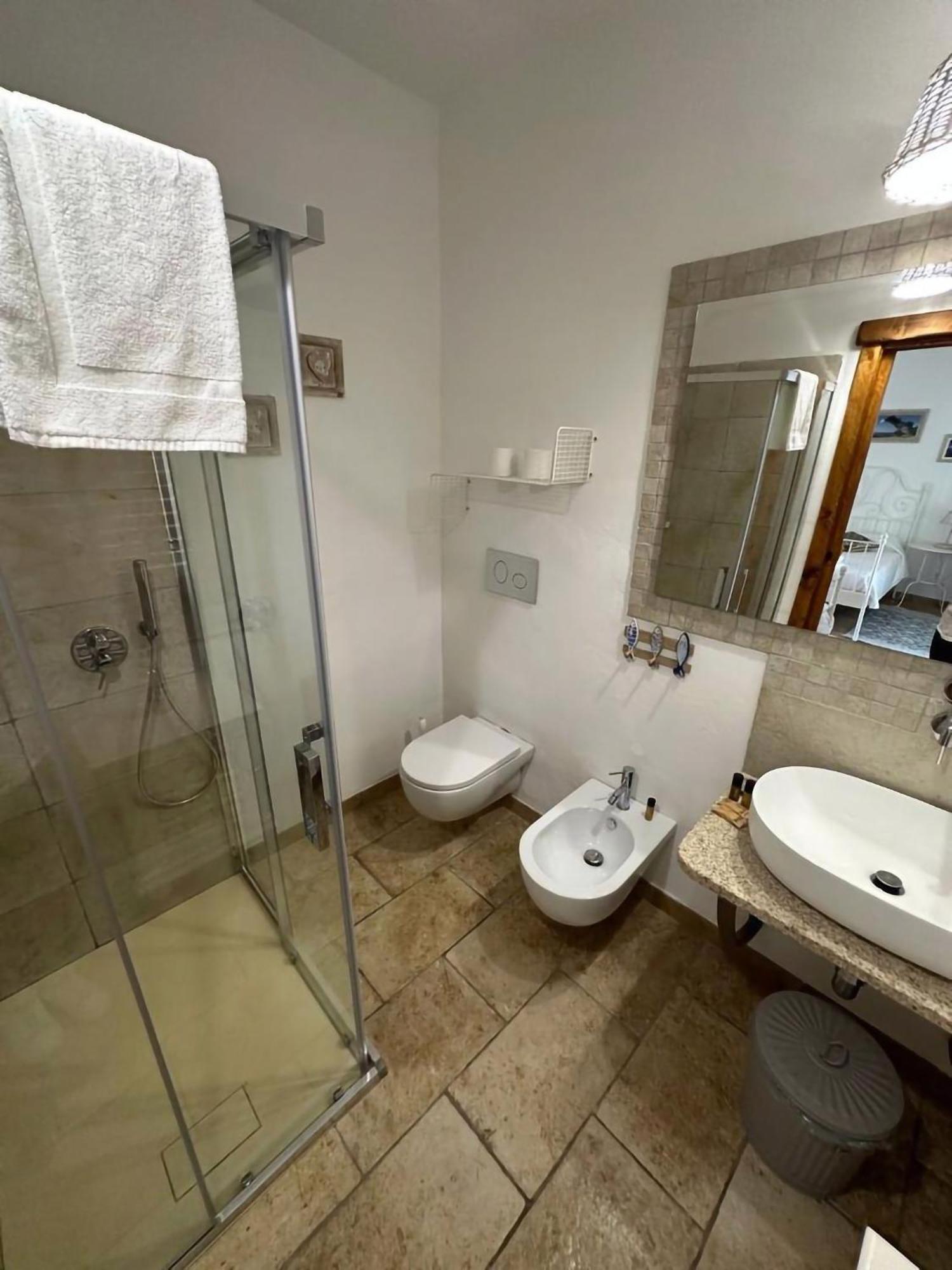 Monti Russu Natural Guest House Aglientu Eksteriør billede