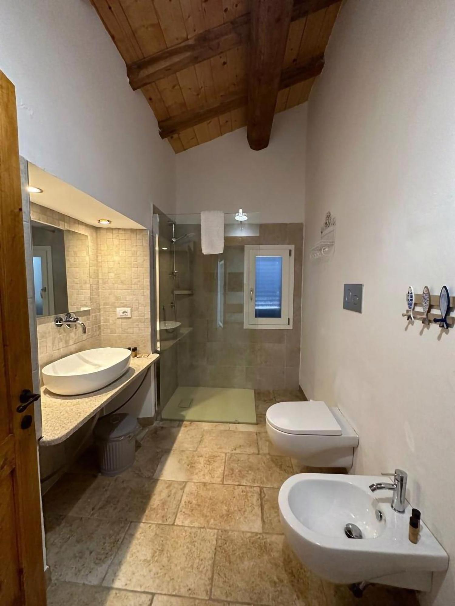 Monti Russu Natural Guest House Aglientu Eksteriør billede